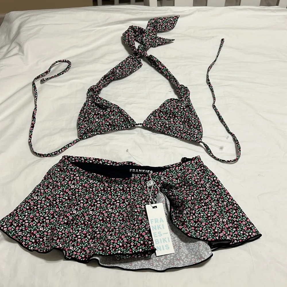 NEW SET 2 pc Frankie’s bikinis Swim izabella kealy Halter Size XS